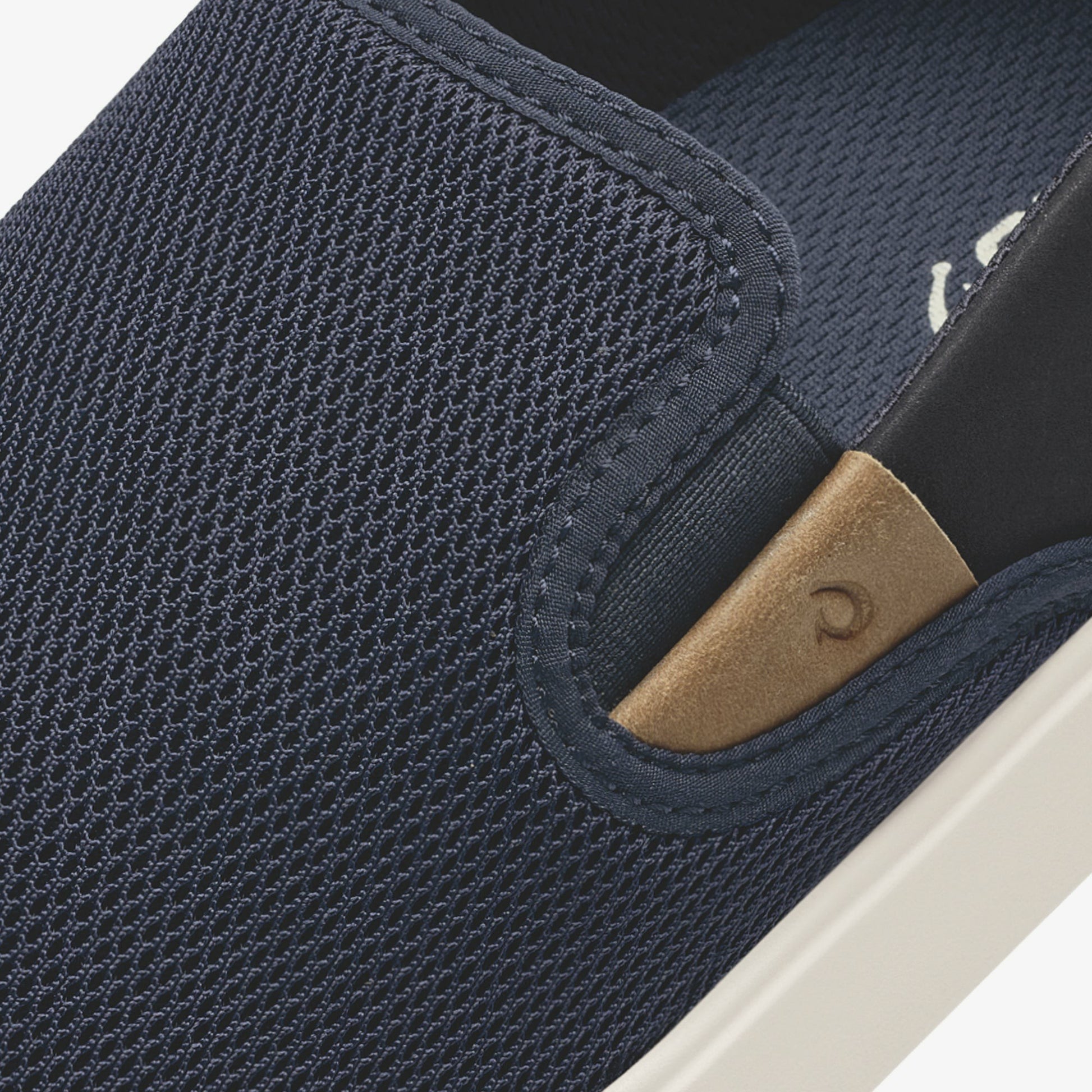 Olukai Laeʻahi Nui - Trench Blue / Tan