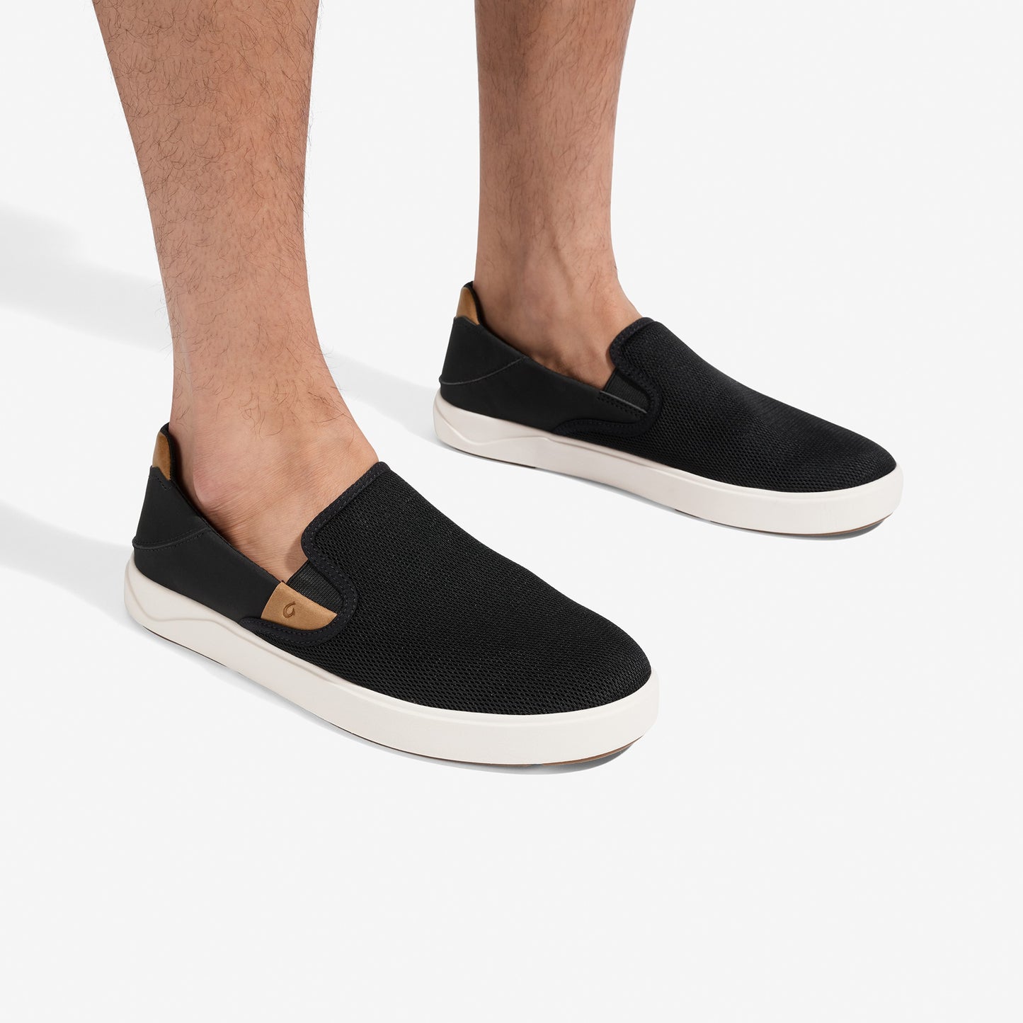Olukai Laeʻahi Nui - Black / Tan
