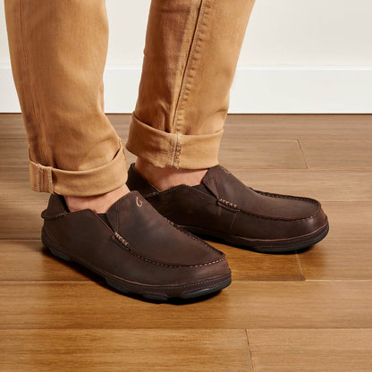 Olukai Moloā Leather Slip On Shoes - Dark Wood / Dark Java