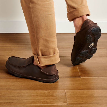 Olukai Moloā Leather Slip On Shoes - Dark Wood / Dark Java