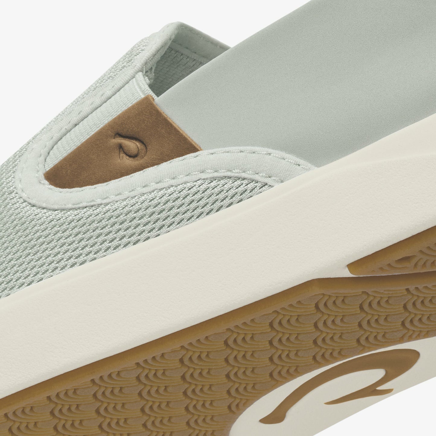 Olukai Laeʻahi Nui - Cloud Grey / Tan