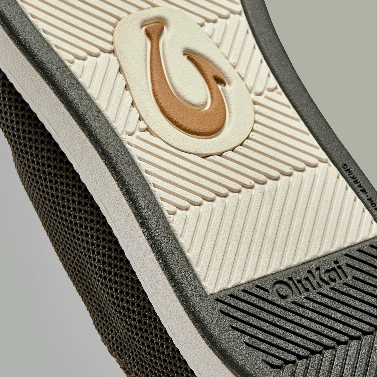 Olukai Kākaha Mesh Men‘s Slip-On Shoes - Nori