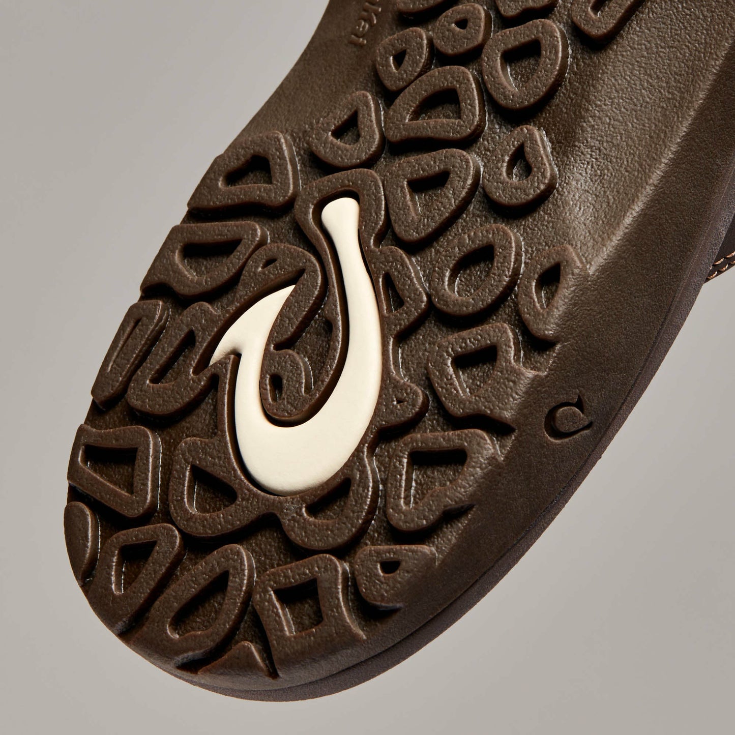 Olukai ‘Ohana Beach Sandals - Dark Java / Ray