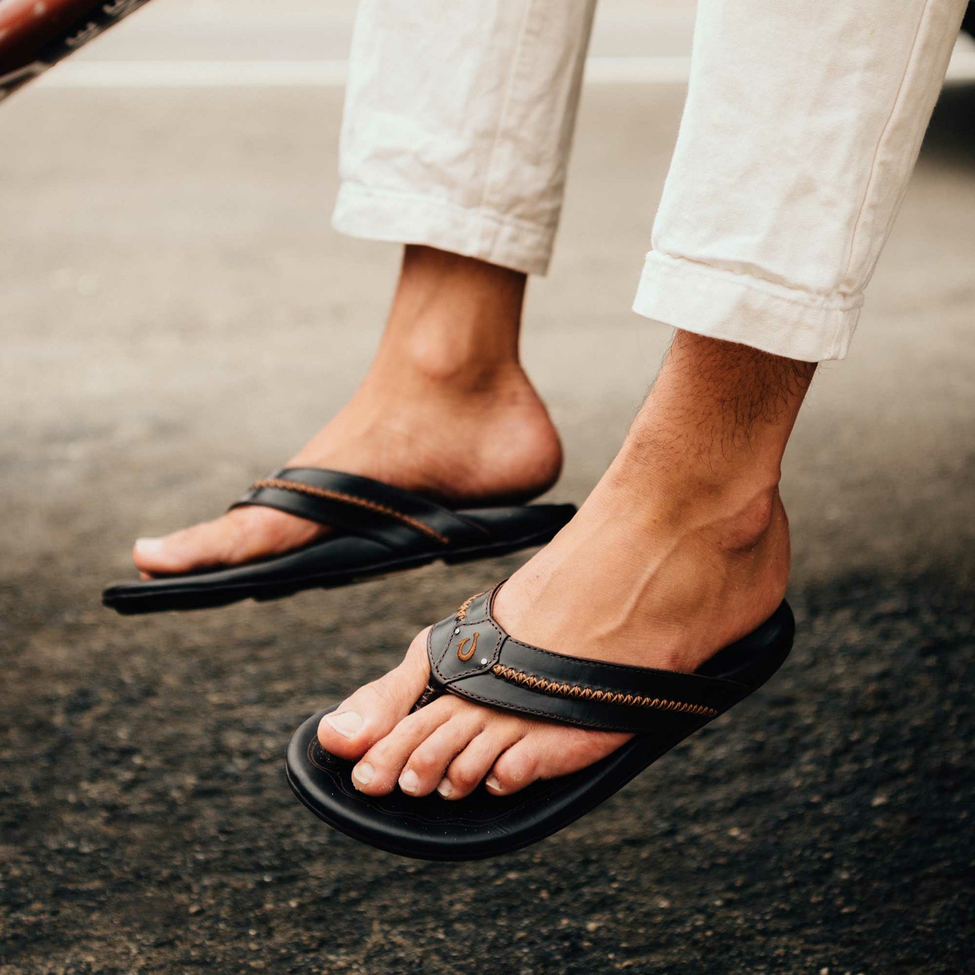 Olukai Mea Ola Leather Beach Sandals - Dark Java