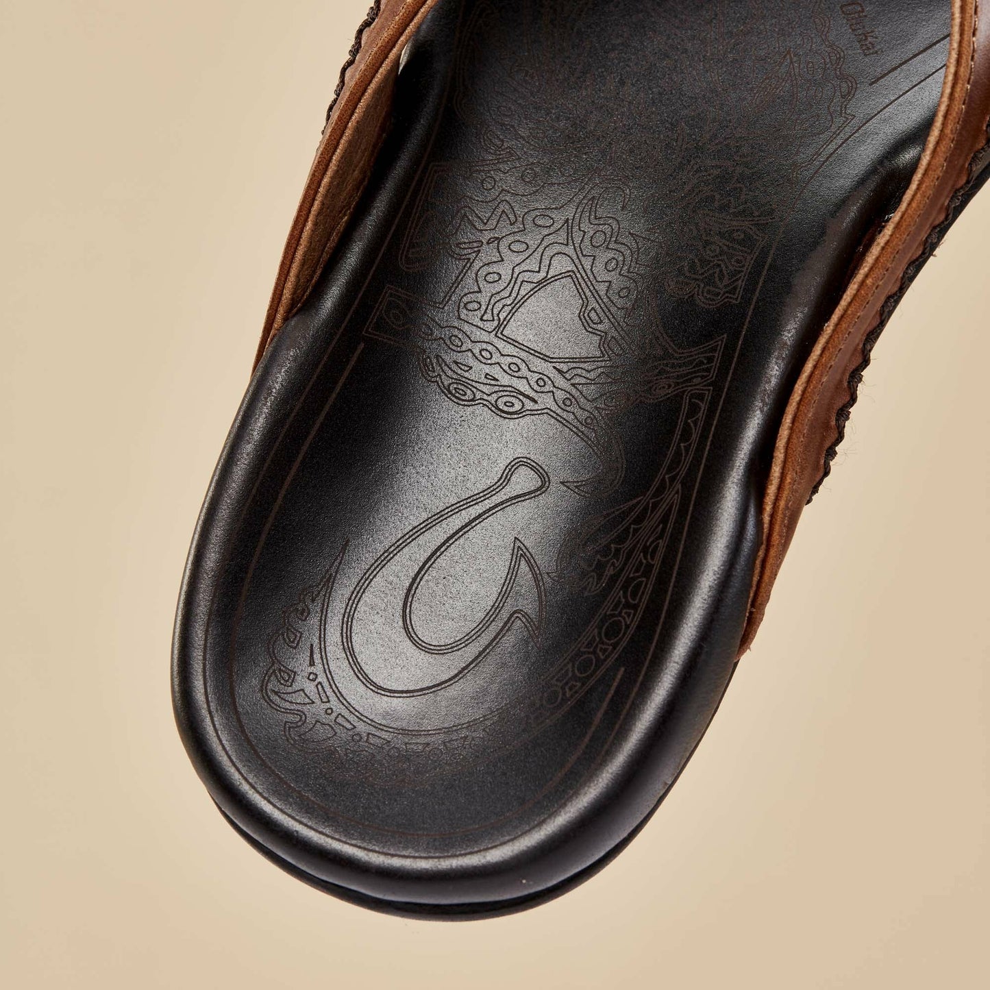 Olukai Mea Ola Leather Sandals - Tan / Dark Java