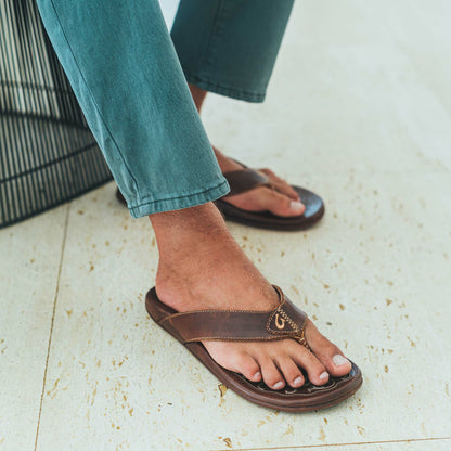 Olukai Mekila Full-Grain Leather Beach Sandals - Natural