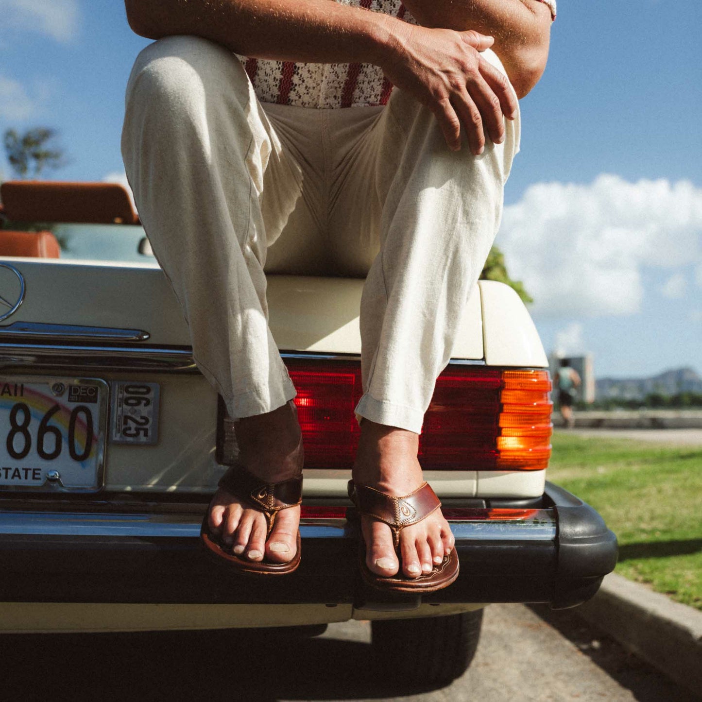 Olukai Mekila Full-Grain Leather Beach Sandals - Natural