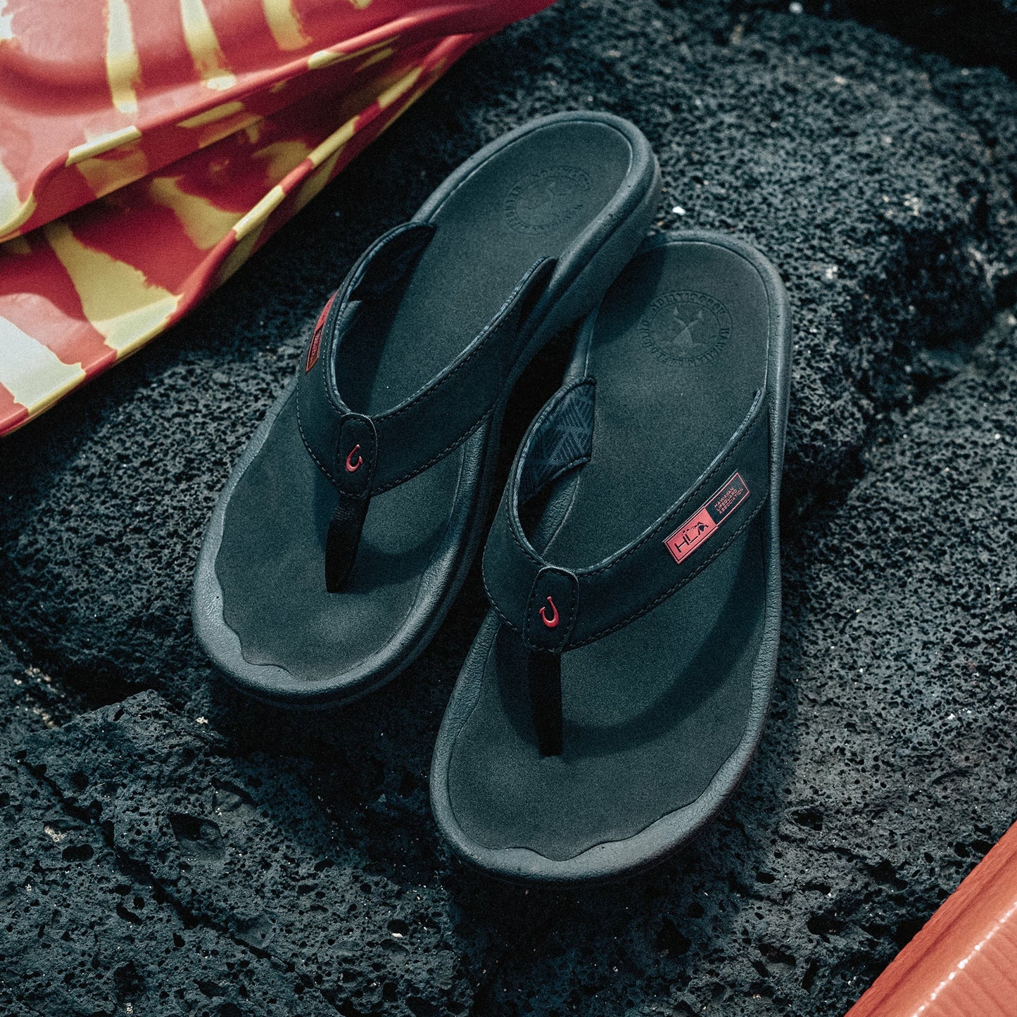 Olukai 'Ohana - Black / HLA