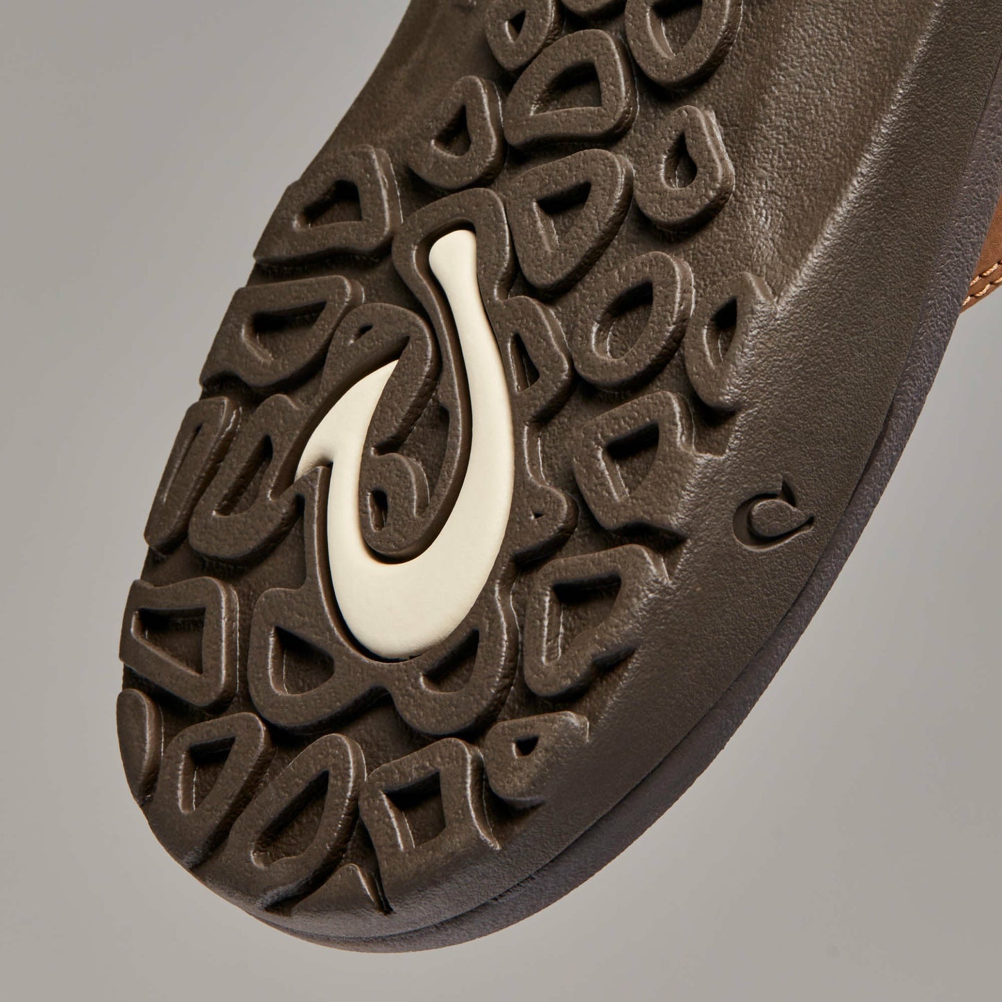 Olukai ‘Ohana Best Selling Beach Sandals - Tan / Dark Java