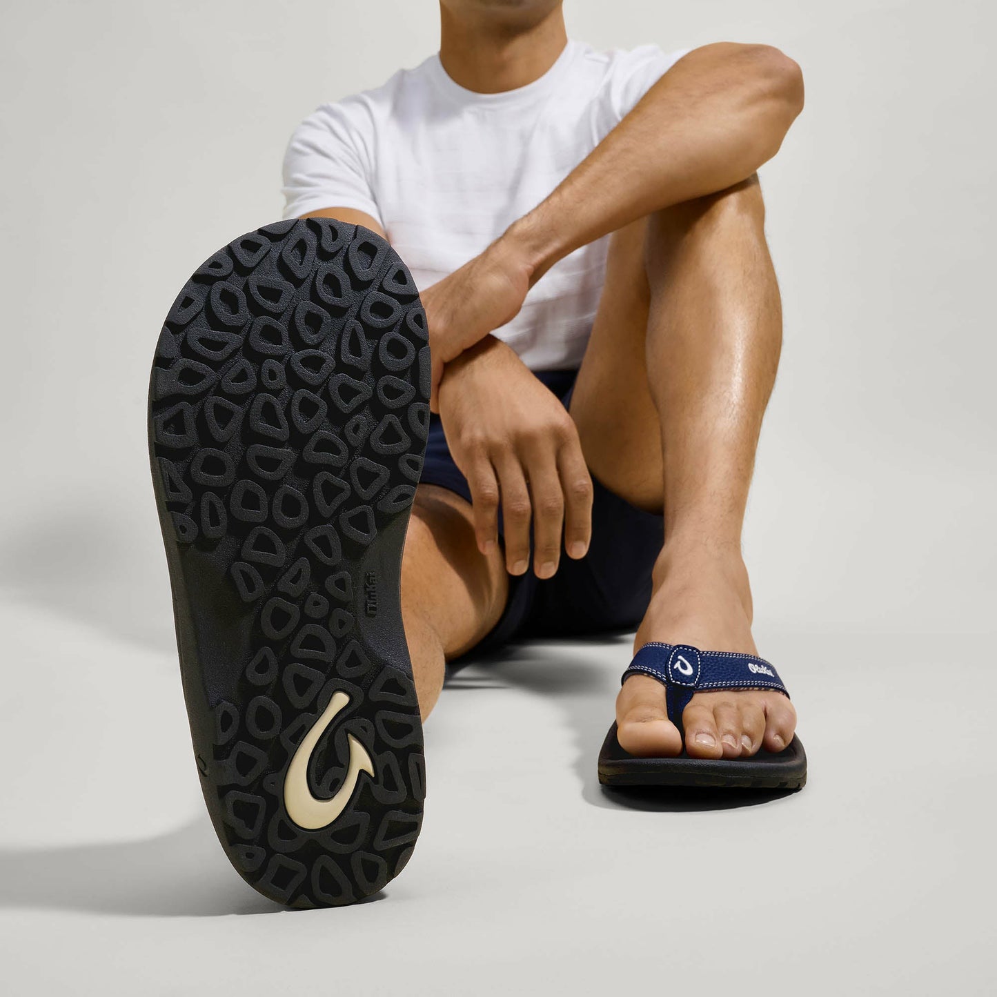 Olukai ‘Ohana Beach Sandals - Navy / Onyx