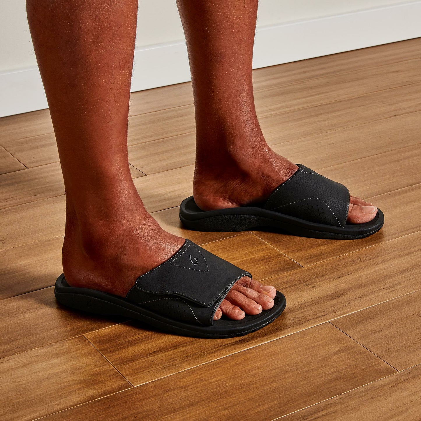 Olukai Nalu Slide Beach Slide Sandals - Black