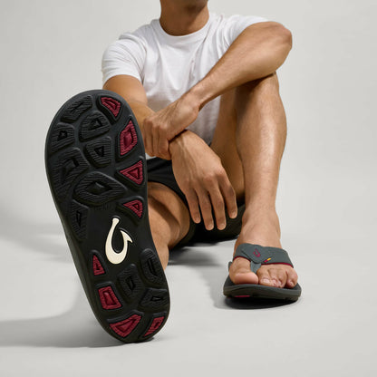 Olukai Kīpī Comfortable Beach Sandals - Dark Shadow