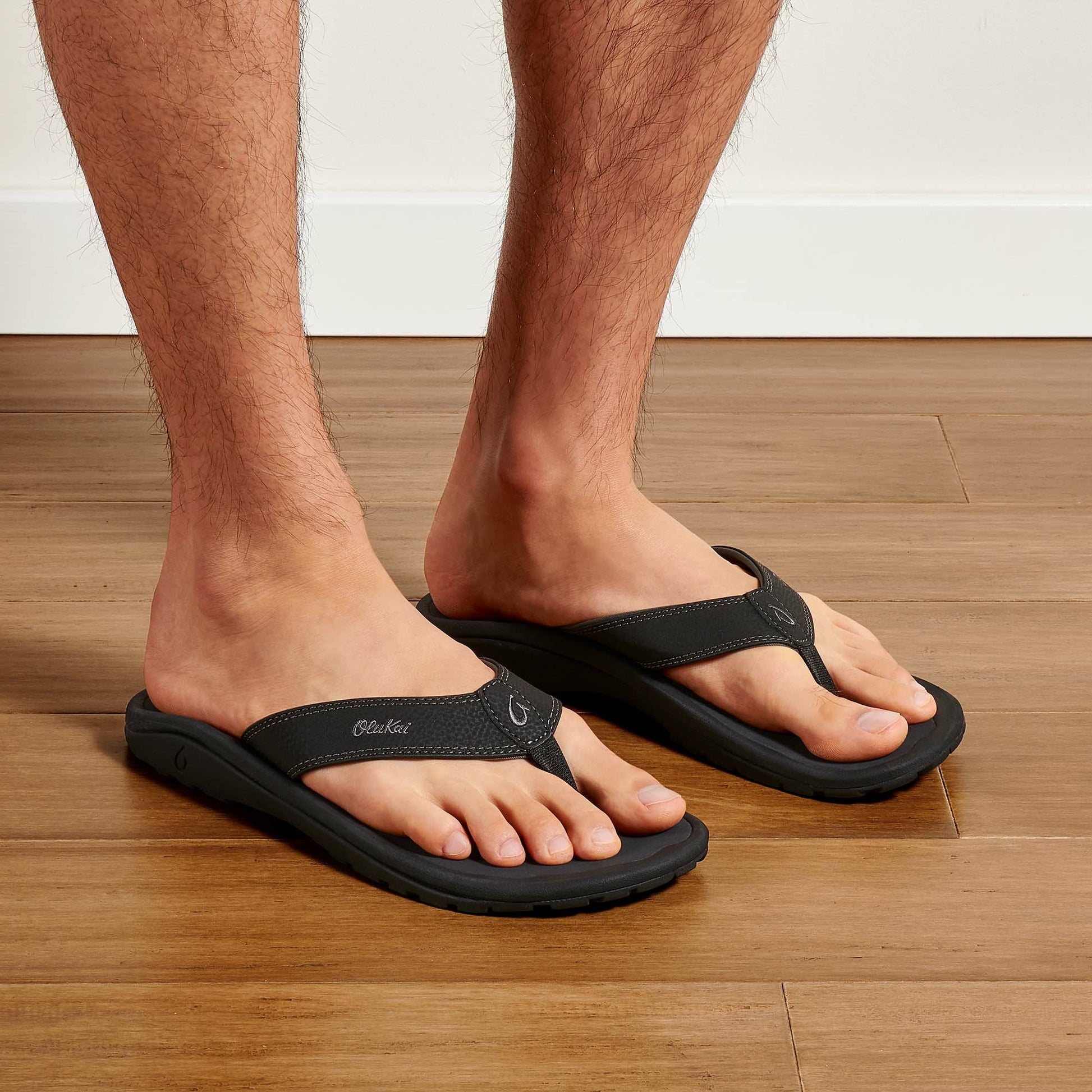 Olukai OluKai ‘Ohana - Black / Dark Shadow | Beach Sandals
