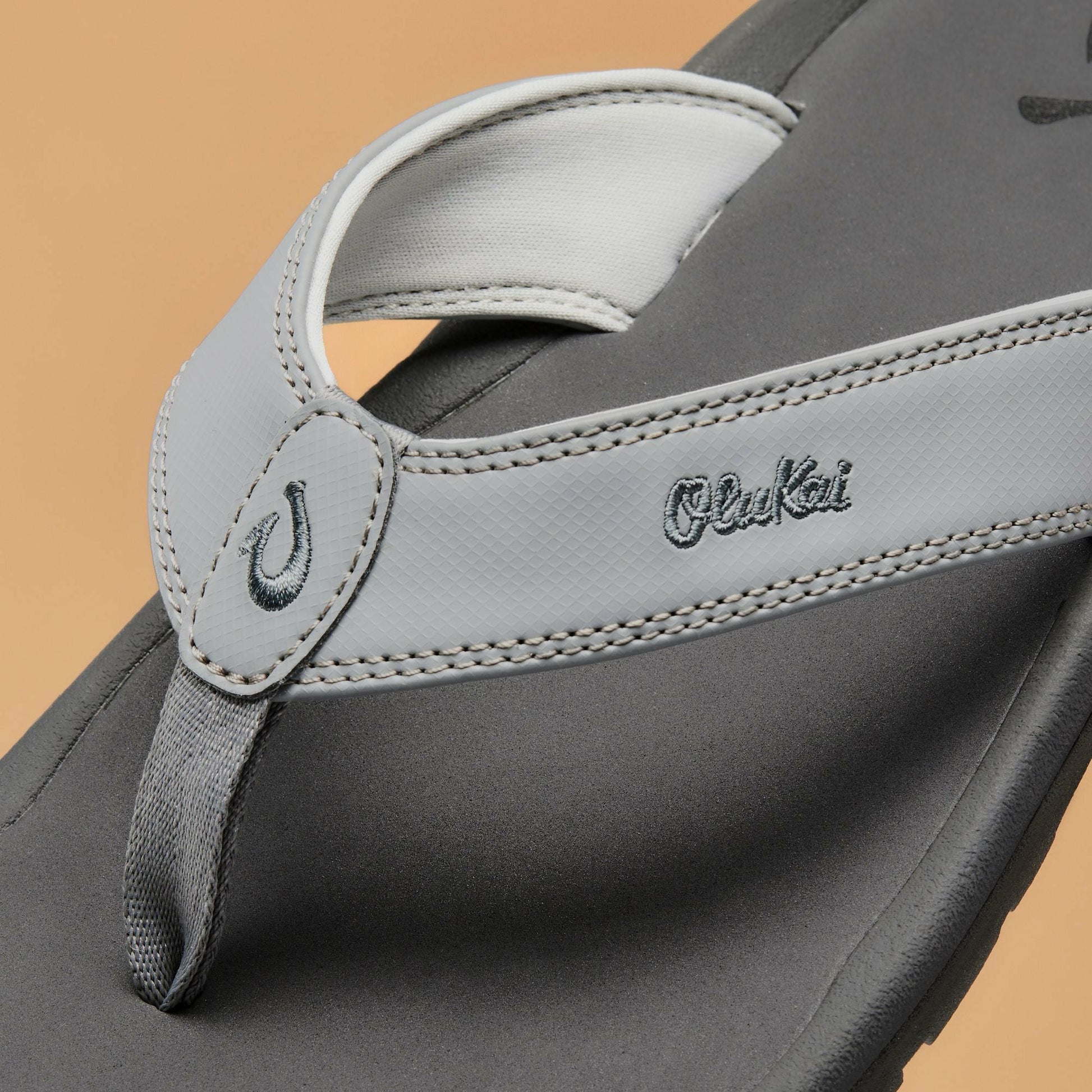 Olukai ‘Ohana Best Selling Beach Sandals - Ash / Rock