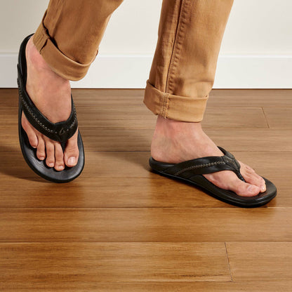 Olukai OluKai Mea Ola - Black | Leather Beach Sandals