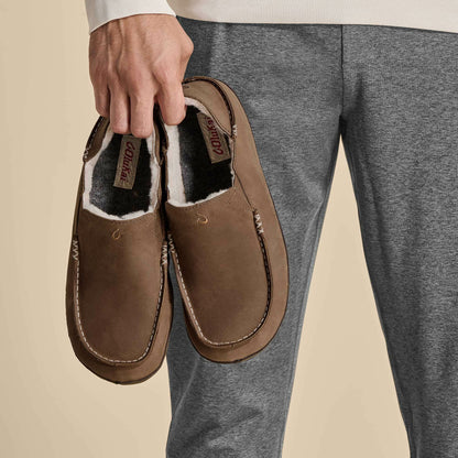 Olukai Moloā Leather Slippers - Toffee / Dark Wood