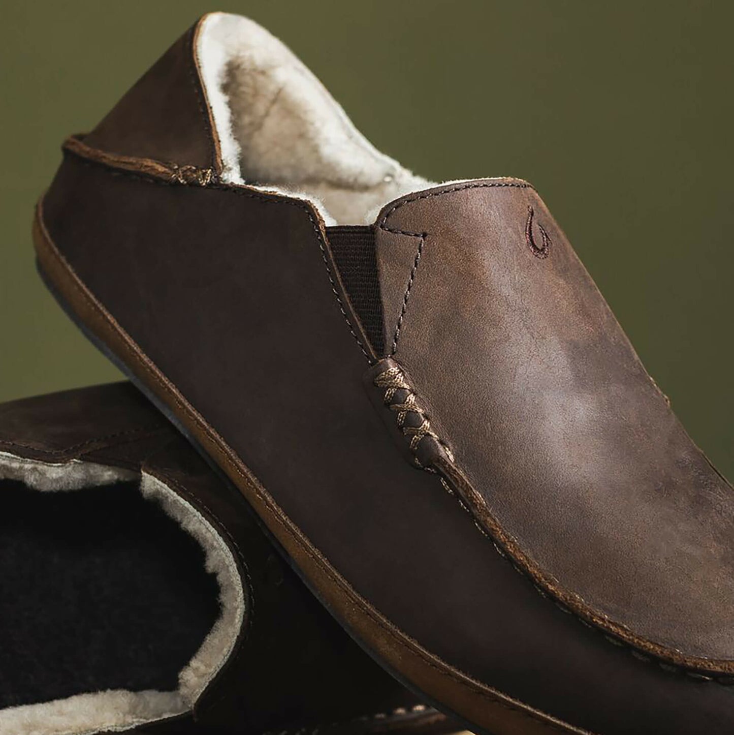 Olukai Moloā Nubuck Leather Slippers - Dark Wood