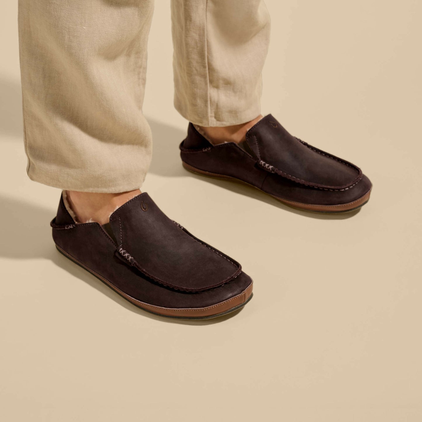 Olukai Moloā Nubuck Leather Slippers - Dark Wood