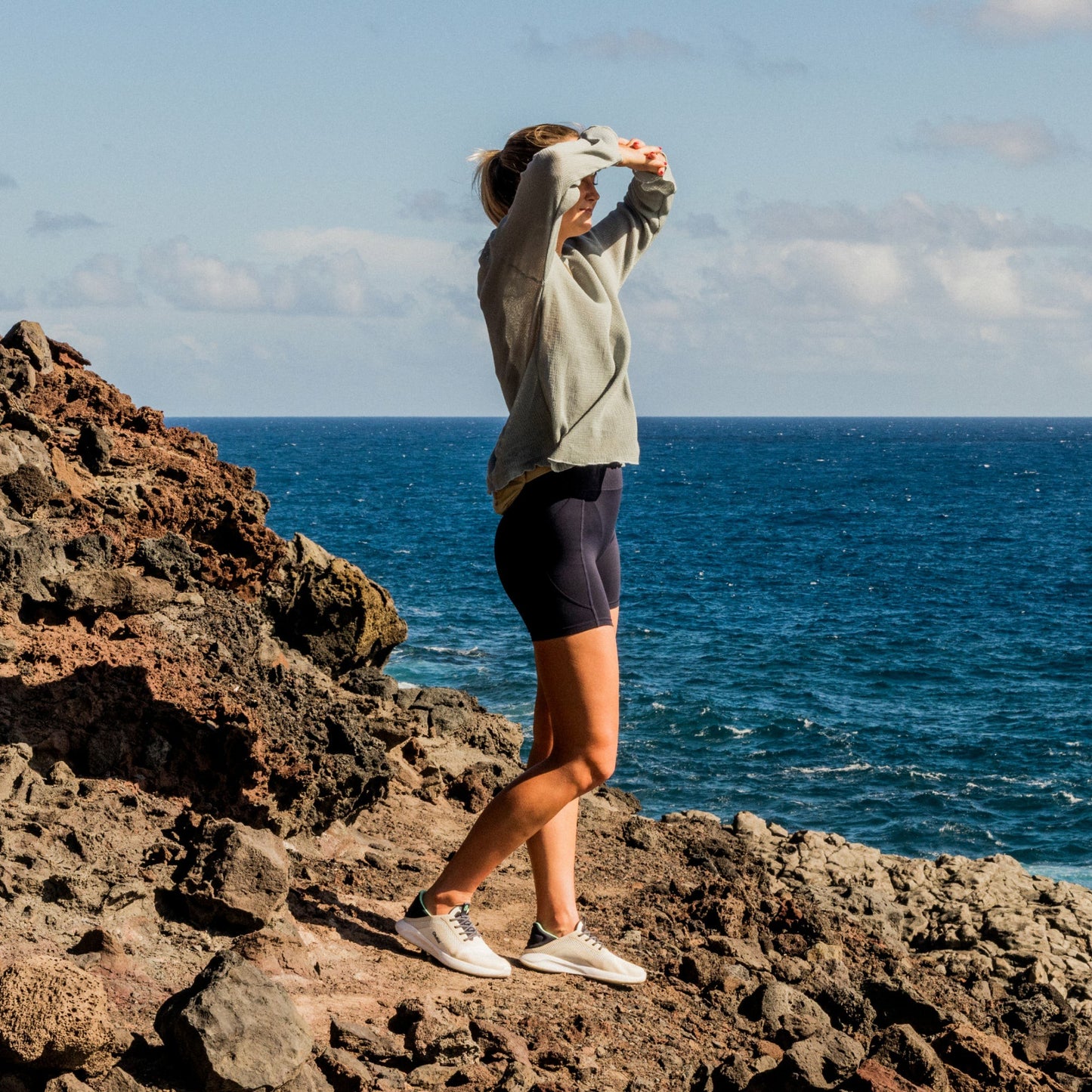 Olukai Kialoa - White Sand / Bright White