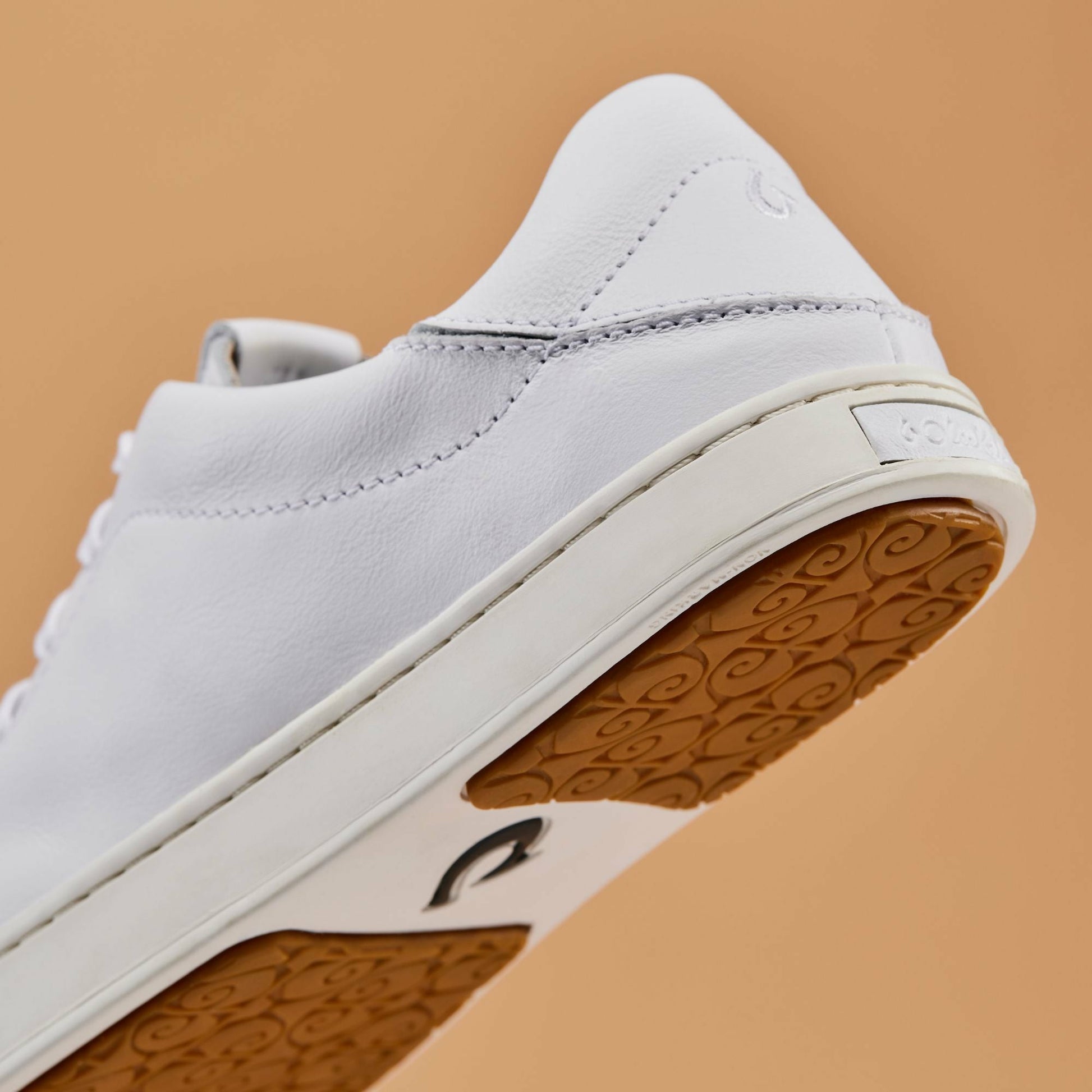 Olukai Pehuea Lī ‘Ili Leather Sneakers - White