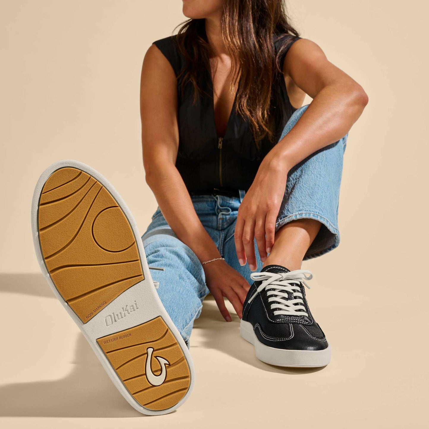 Olukai Hā‘upu Leather Sneakers - Onyx