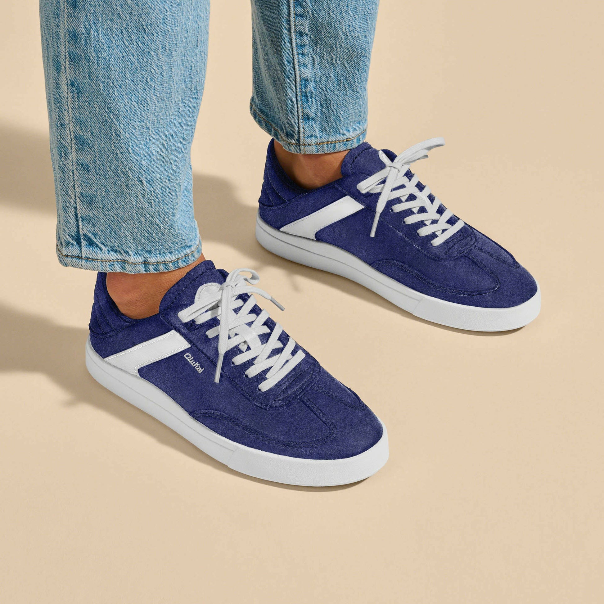 Olukai Hā‘upu Leather Sneakers - Navy / Off White