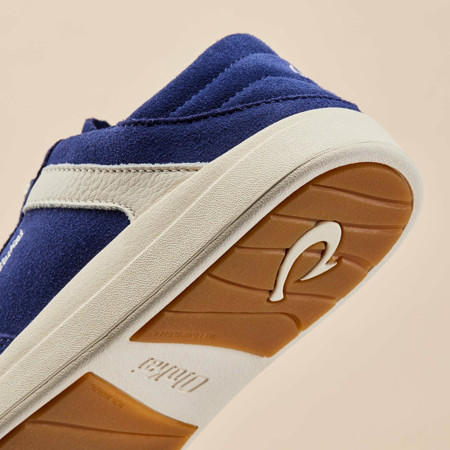Olukai Hā‘upu Leather Sneakers - Navy / Off White
