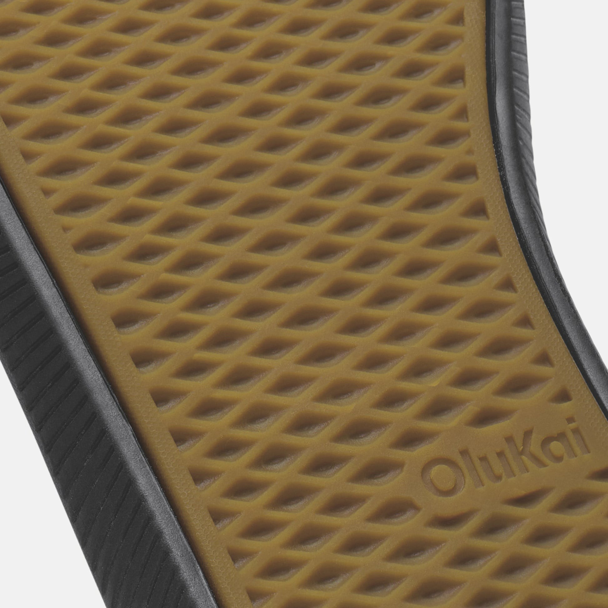 Olukai Ulele - Black / Black