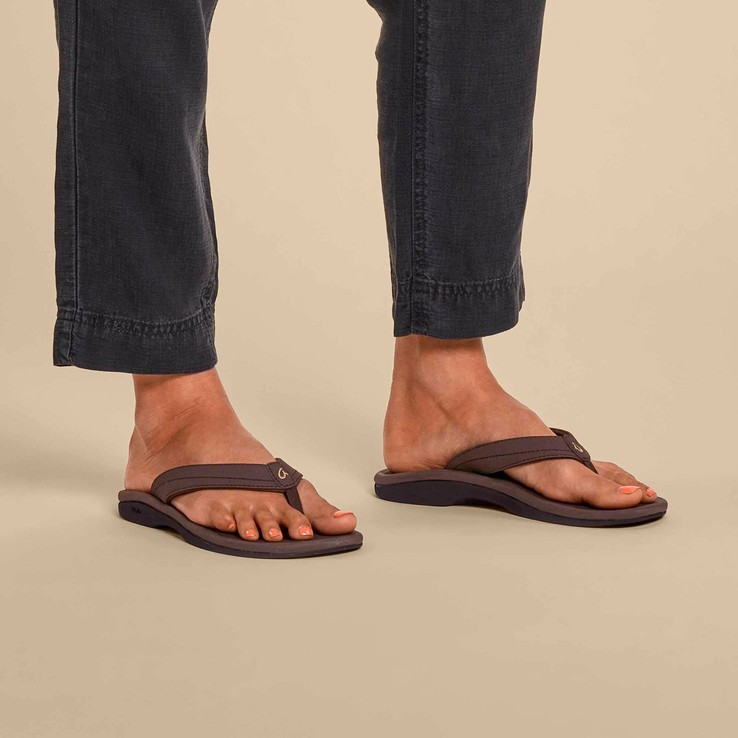 Olukai ‘Ohana Best Selling Beach Sandals - Dark Java
