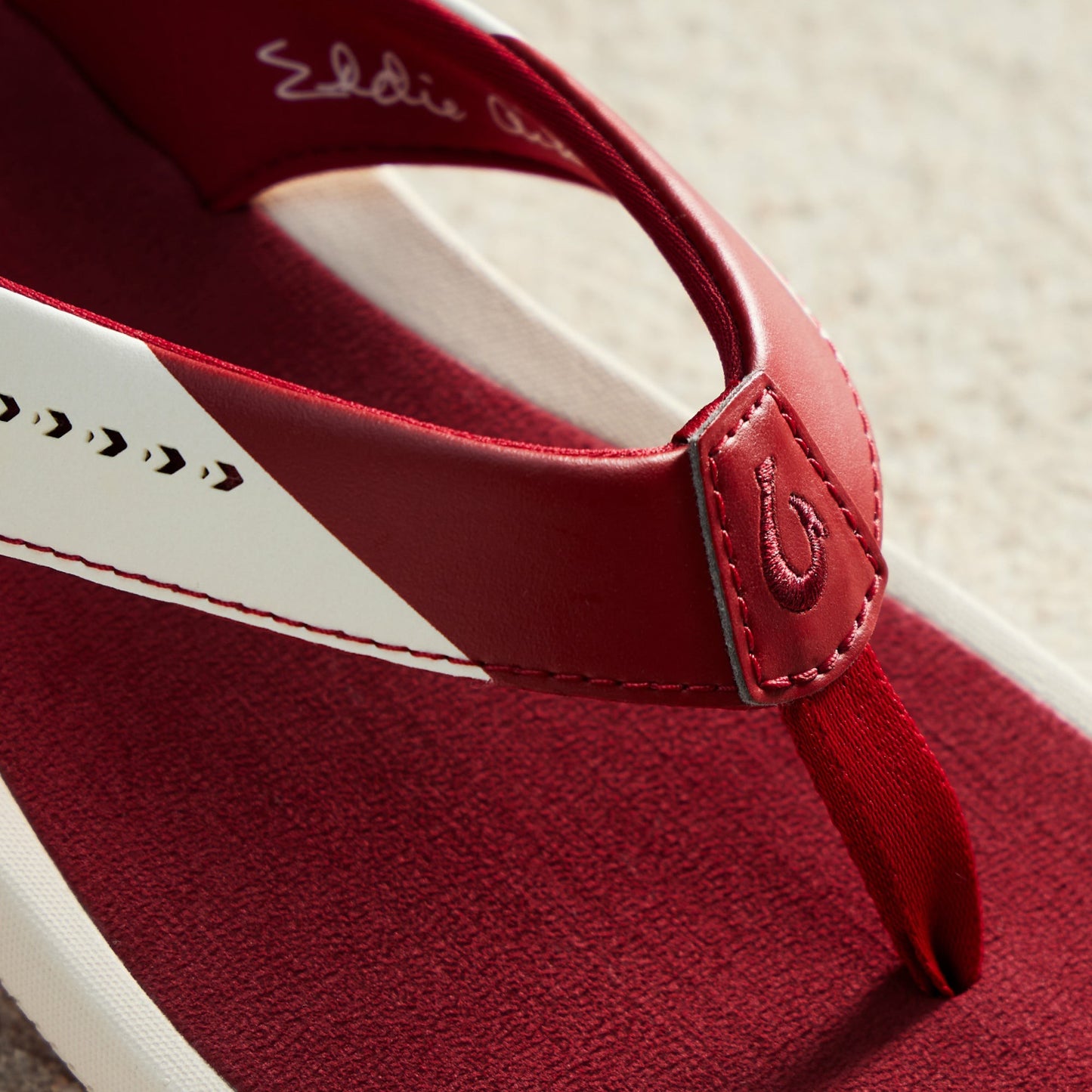 Olukai Ulele - Off White / Deep Red