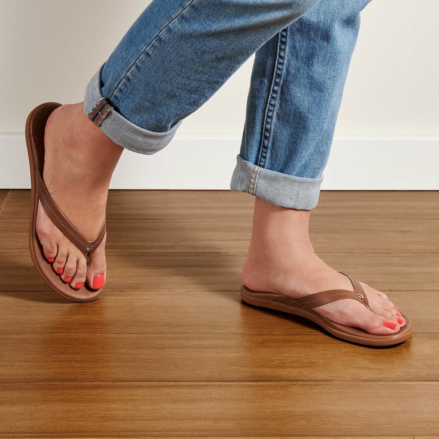 Olukai Honu Leather Beach Sandals - Tan
