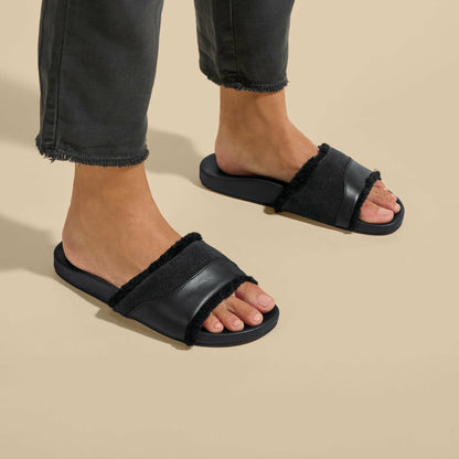 Olukai Hō‘ala Slide Slide Slipper Sandals - Black