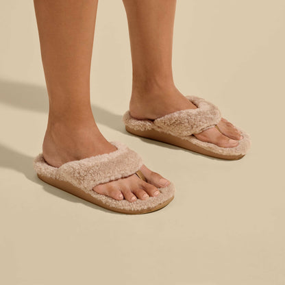 Olukai Kīpe'a Heu Women‘s Flip Flop Slippers - Tan