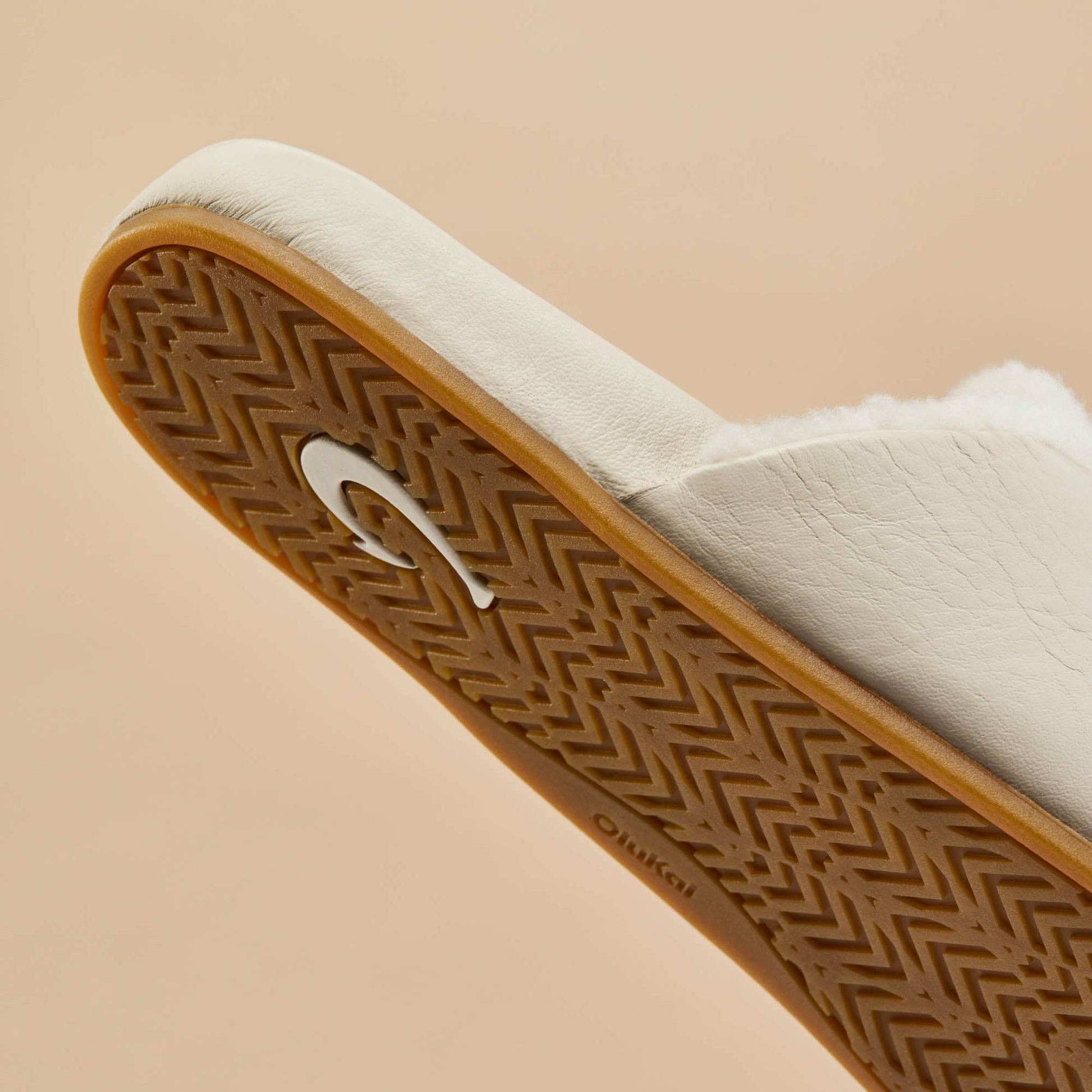 Olukai Kōnea Leather Slipper Mules - Bone
