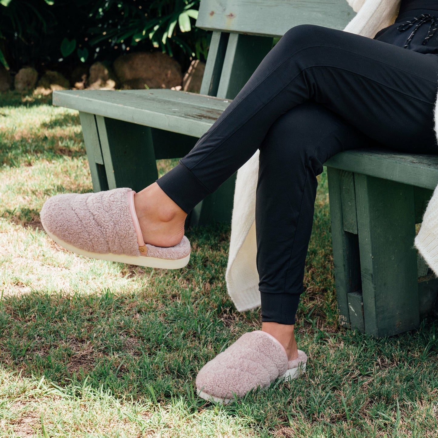 Olukai Pūpū Mua Shearling Mule Slipper - Pink Sea Salt