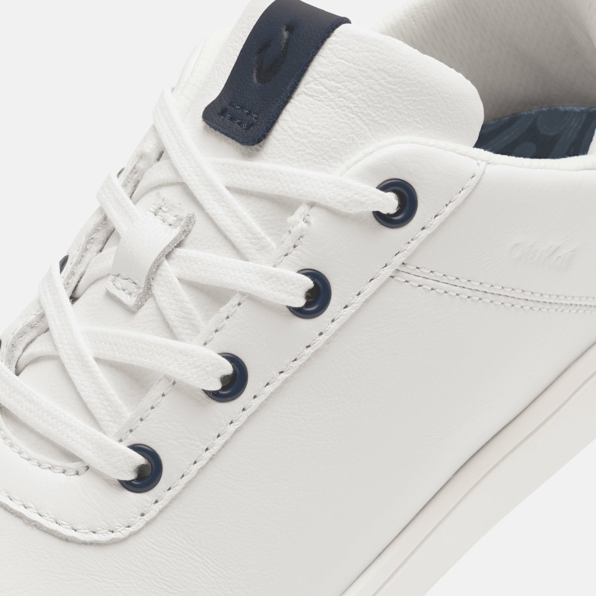Olukai Puakea - Bright White / Trench Blue