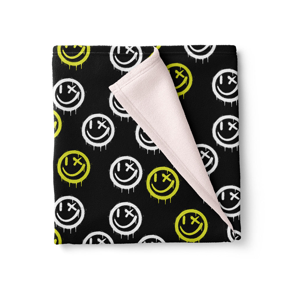 Hype Print Fuzzy Throw Blanket For Bedrooms And Dorm Rooms / Top Trenz US