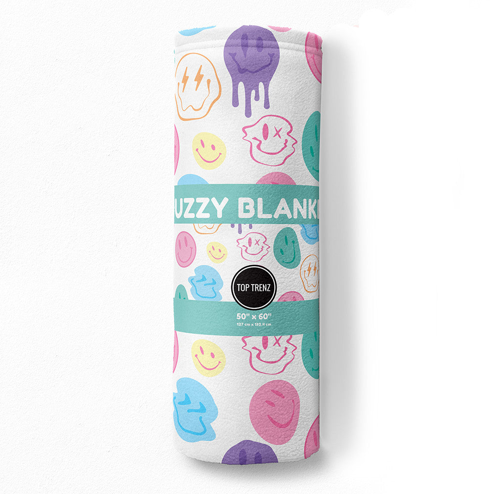 Smiley Fuzzy Throw Blanket For Bedrooms And Dorm Rooms / Top Trenz For Sale