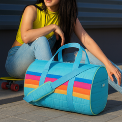 Retro Stripe Blue Puffer Duffle Bag - Trendy Gym & Sleepover Bag / Top Trenz Online